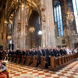Stephansdom: Österreich nahm Abschied von Papst Franziskus / Erzdiözese Wien/ Schönlaub, Stephan Schönlaub Stephansdom: Österreich nahm Abschied von Papst Franziskus
