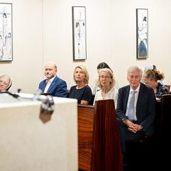 Weihe Altarbild AKH / Erzdiözese Wien/ Schönlaub, Stephan Schönlaub